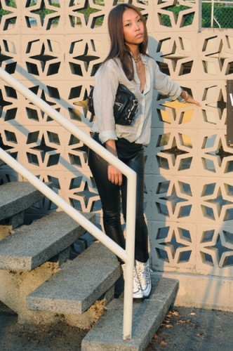 318__415x625_memyselfandi3.jpg