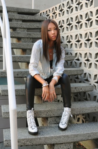 320__400x600_memyselfandi5.jpg
